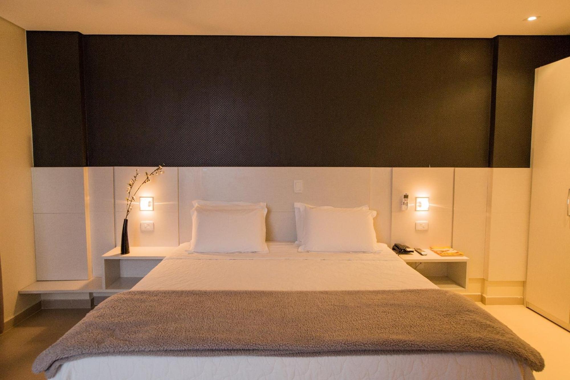 Golden Plaza Hotel ปอร์โตเวโล ห้อง รูปภาพ